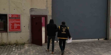 Balıkesir’de hapis cezası bulunan firarilere eş zamanlı operasyon