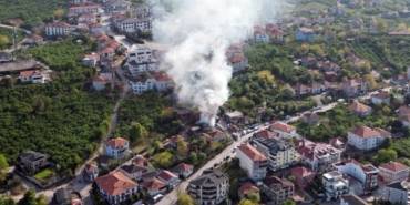 Alevlere teslim olan tek katlı ev kullanılmaz hale geldi