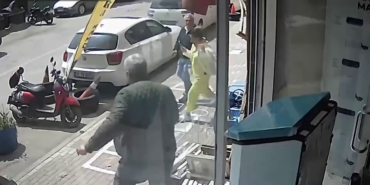 Depremden kaçış anları kameraya yansıdı