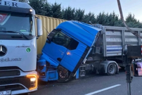 TEM’de yavaşlayan trafik zincirleme kazayı beraberinde getirdi