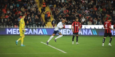Fenerbahçe, Gaziantep FK’yı üst üste 9. kez mağlup etti