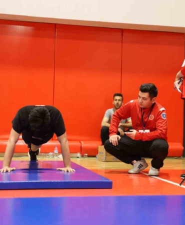 İtfaiye eri olabilmek için ter döktüler