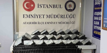 İstanbul’da yasadışı silah atölyesine baskın: 313 ruhsatsız tabanca ele geçirildi