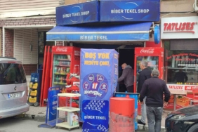 Bakırköy’de tekel bayiye gelen hırsız bir şişe içkiyi çalıp kaçtı