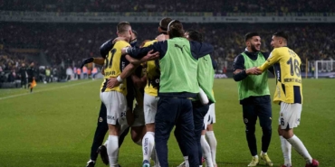 Trendyol Süper Lig: Fenerbahçe: 4 - Trabzonspor: 1 (Maç sonucu)