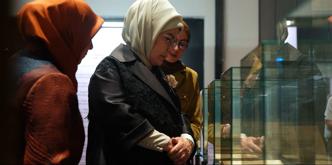 Emine Erdoğan "Saklı Kalanlar" sergisine ilişkin paylaşım yaptı