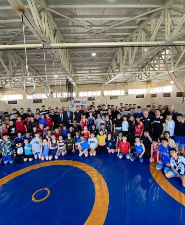 Sakarya Büyükşehir Belediyesi Spor Kulübü Başkanı Zengin: "Spor dostluk ve kardeşliktir"
