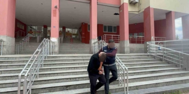 Göçmen kaçaklığı operasyonu: 2 kişi tutuklandı