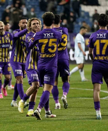 Trendyol Süper Lig: Eyüpspor: 6 - Adana Demirspor: 0 (Maç sonucu)