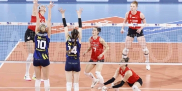 2025 Kadınlar AXA Sigorta Kupa Voley’de ilk finalist Fenerbahçe