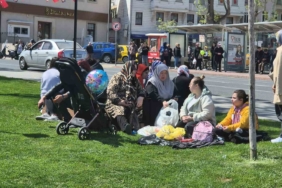 Tekirdağ diken üstünde: Vatandaşlar parklara akın etti