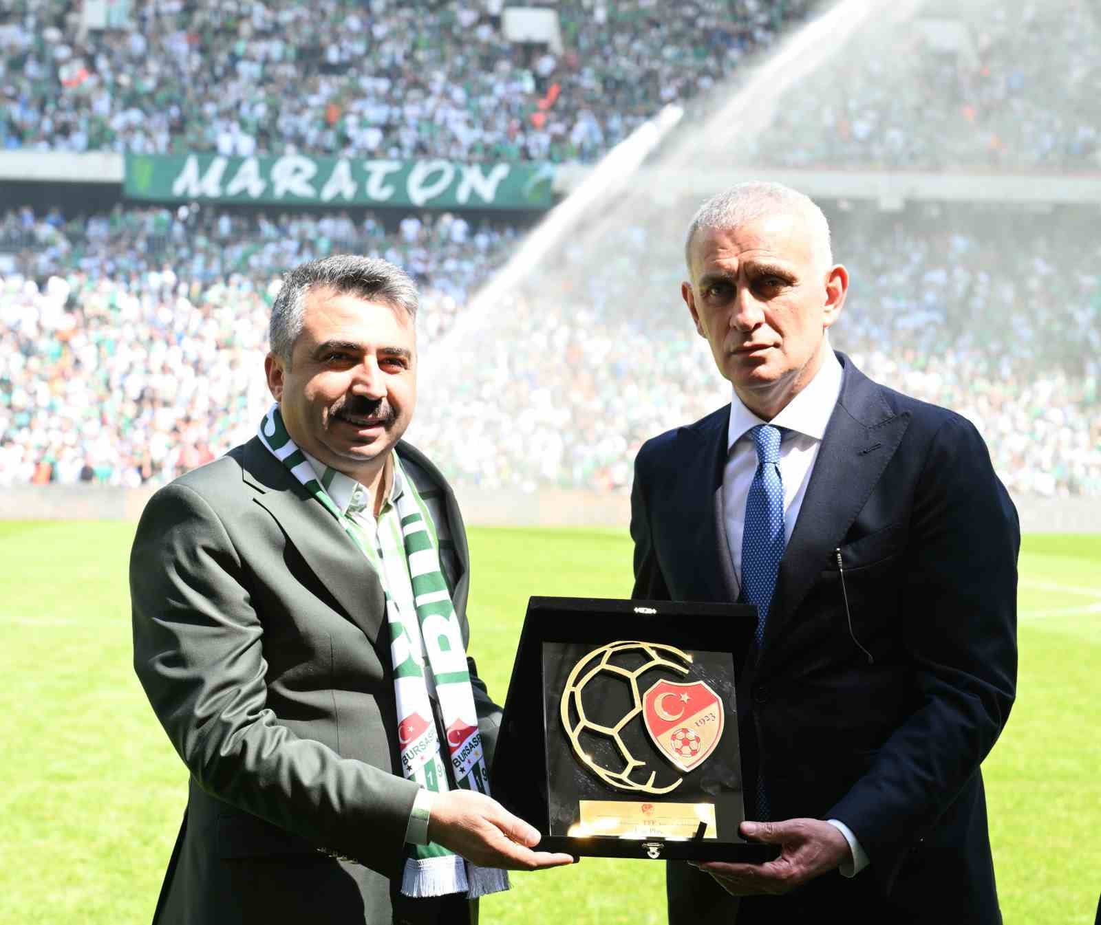 Bursaspor kupayı, Yıldırım Belediyesi ’Fair Play’i aldı