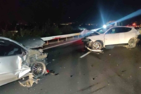 Otoyolda 4 araç çarpıştı: 1 ölü, 7 yaralı