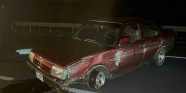 Bariyerlere çarpan otomobilin alkollü sürücüsü yaralandı
