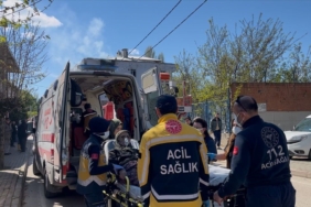 3 katlı binadaki yangında can pazarı...Anne ve kızı etkilendi