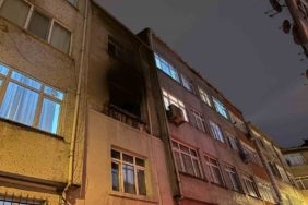 Fatih’te 3 katlı binada yangın