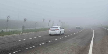 Tekirdağ’da yoğun sis sürücülere zor anlar yaşattı