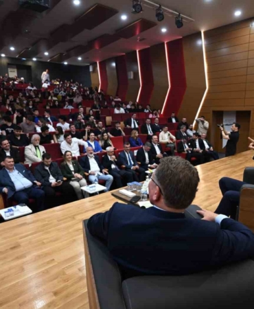 Başkan Burkay Mudanya Üniversitesi’nde Gençlerle Buluştu