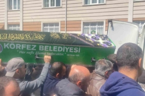 Zümra, gözyaşlarıyla toprağa verildi