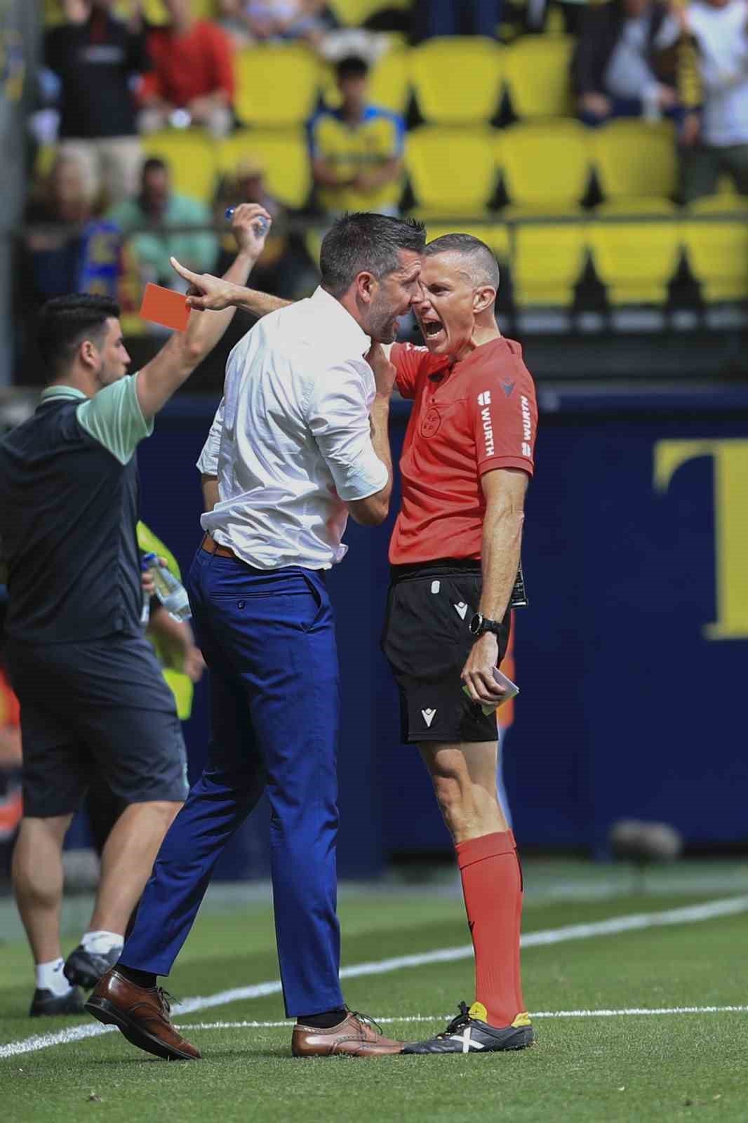 Kasımpaşa - Beşiktaş maçının VAR’ı Javier Iglesias Villanueva