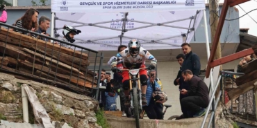 Bursa’da adrenalin dolu yarış nefes kesti