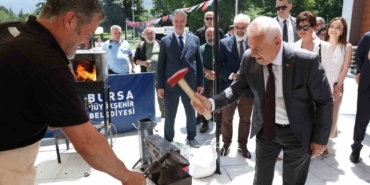 Bursa bıçağı dünya sahnesinde