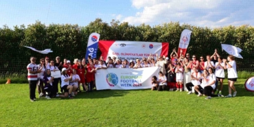 160 özel sporcu İzmir Bayındır’da yeşil sahada buluştu