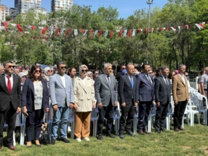 Kağıthane Belediyesi’nden ilçedeki liseleri tanıtım şenliği düzenlendi