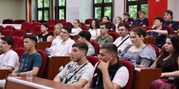 Sakarya Büyükşehir’in ‘dirençli şehir’ hedefi farklı renklerden gencin ilgi odağı oldu