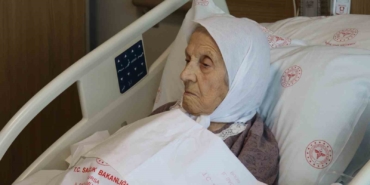 104 yaşındaki hasta, kalp ameliyatıyla sağlığına kavuştu