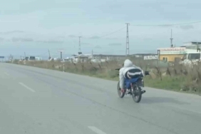 Motosiklet sürücüsü trafik kurallarına meydan okudu