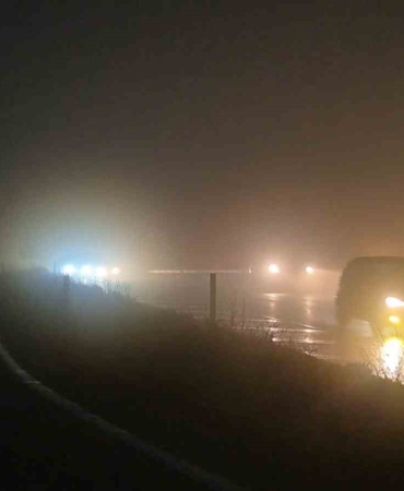 Tekirdağ-Malkara yolunda yoğun sis ve sağanak yağış etkili oldu
