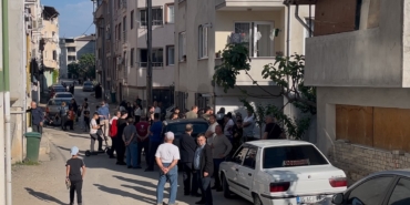 Bursa’da çöp atma kavgası: 1’i ağır 3 yaralı