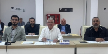 Bilecik’te yapılan mama ihalesi Meclis gündemine taşındı