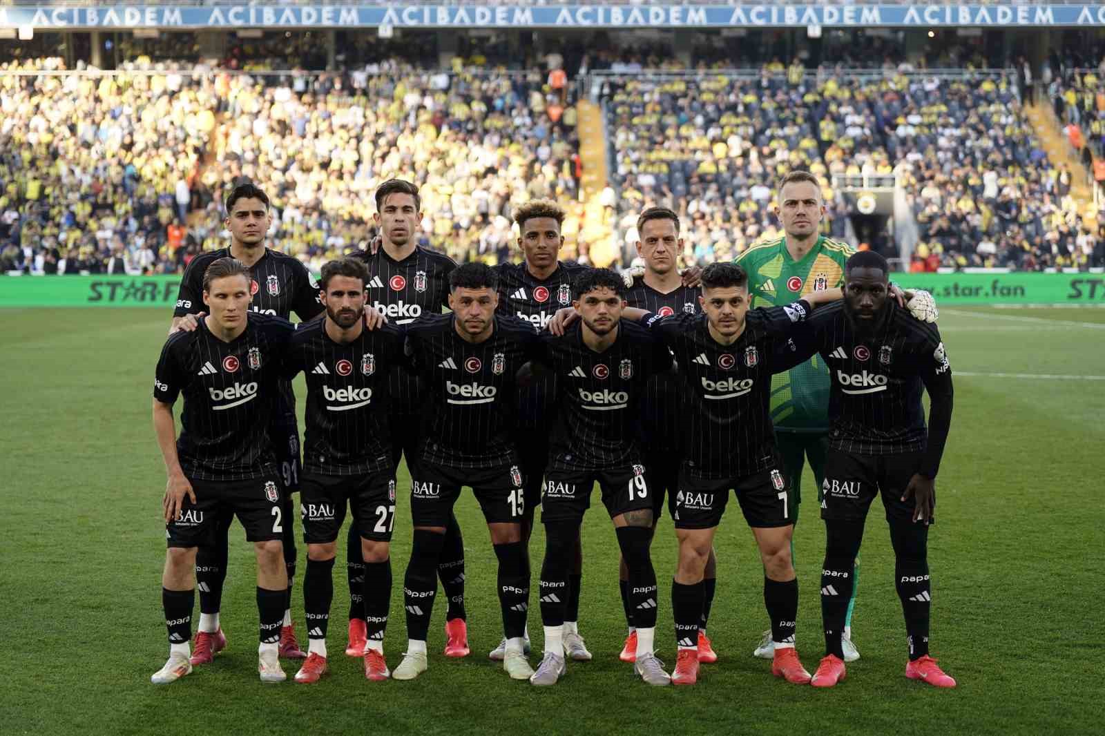 Ole Gunnar Solskjaer’den derbide 2 değişiklik