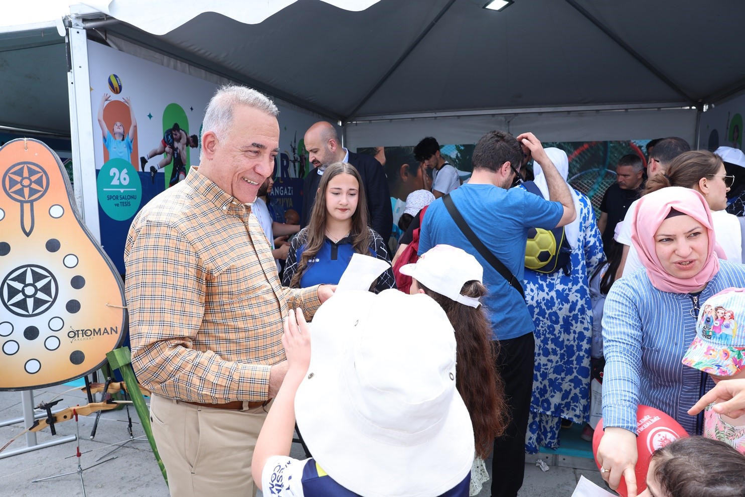 Başkan Dursun Etnospor’u ziyaret etti