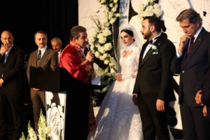 ‘Aile Yılı’na Anlamlı Katkı: Esenler’de nikah ücretleri kaldırıldı