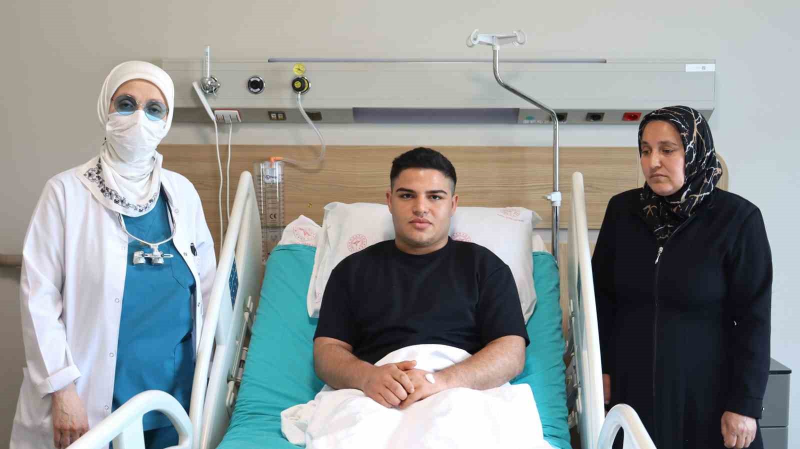 Bursa Şehir Hastanesi’nden yanık vakalarına botokslu tedavi