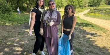 Reisler Göleti çevresindeki çöpleri topladılar