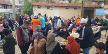 Hasat zamanının bolluk içinde geçmesi için pilav yiyip dua ettiler