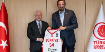 İstanbul Valisi Davut Gül’den, TBF Başkanı Türkoğlu’na ziyaret