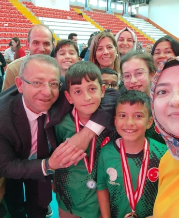 Akıl ve Zeka Oyunları’nda Türkiye birinciliği Sakarya’nın