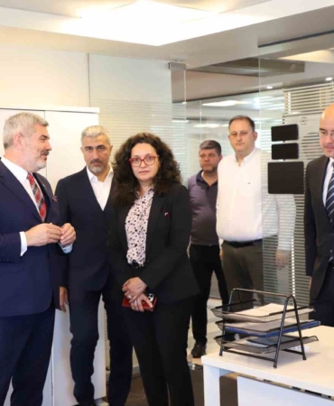 Bulgaristan Edirne Başkonsolosu, Çerkezköy TSO Başkanı Çetin ile görüştü