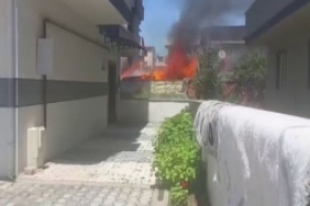 Binanın kömürlüğü alev alev yandı