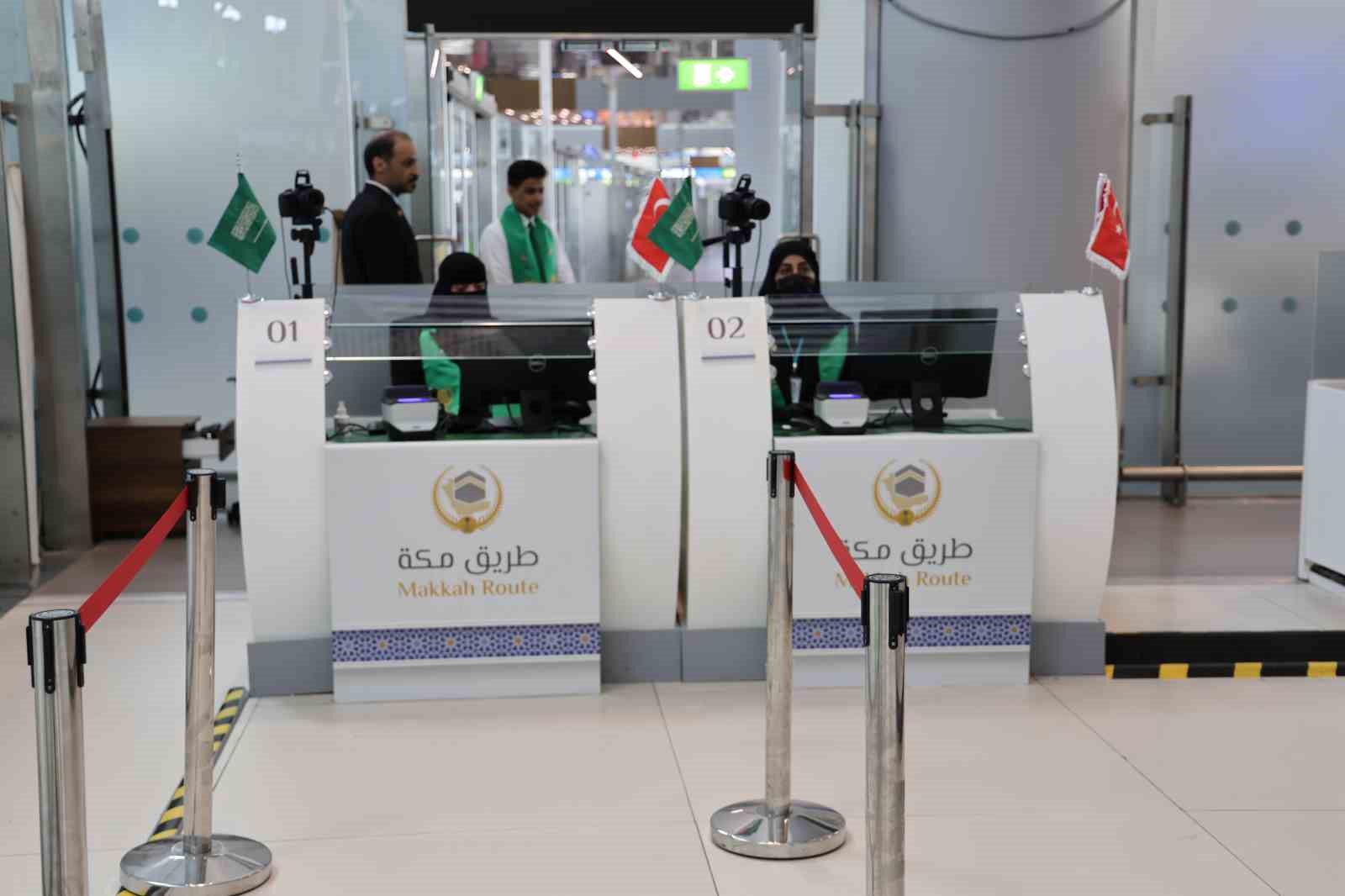 "Mekke Yolu" projesi ile hacı adayları İstanbul Havalimanı’ndan sorunsuz şekilde kutsal topraklara uğurlanıyor