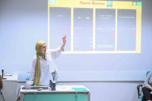 Beşiktaş Belediyesi’nden 65 yaş üstü vatandaşlara Dijital Okuryazarlık Eğitimi