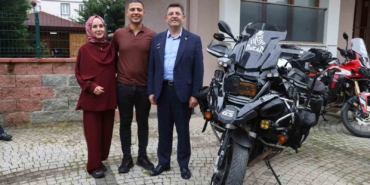 Motosikletle macera dolu Umre yolculuğu