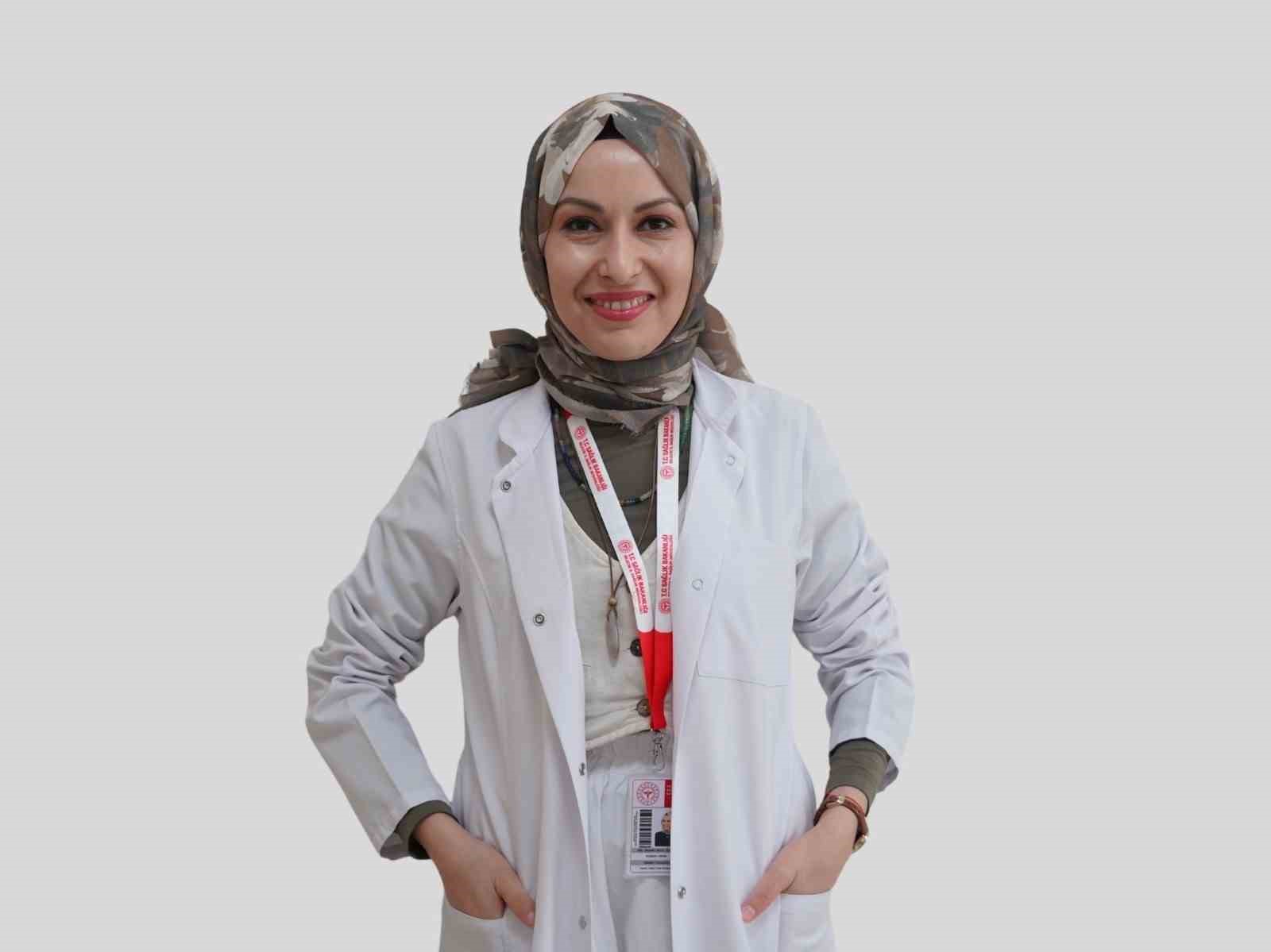 Uzm. Dr. Orhan, hasta kabulüne başladı