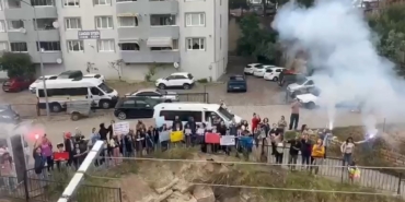 Öğrencilerden hasta öğretmenlerine duygu dolu ziyaret