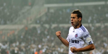 Beşiktaş’ın eski golcüsü Bobo’dan, Fenerbahçe derbisi yorumu